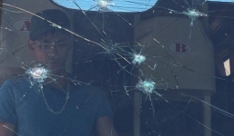 Chủ xe giường nằm bị hành khách xông tới đánh gãy xương sườn