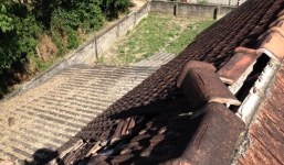 Mâu thuẫn thông tin vụ nghi vấn máy bay hạ cánh làm tốc mái nhà dân