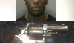 Tên trộm bị bắt ngay lập tức vì tính năng gợi ý kết bạn của Facebook