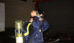 Cháy siêu thị ở Quảng trị: 100 cảnh sát 'đánh vật' với ngọn lửa hung tàn giữa đêm