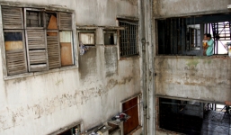 Bên trong chung cư hoang tàn nhất TP. HCM mà Bí thư Thăng chỉ đạo di dời