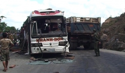 Nguyên nhân vụ tai nạn nổ xe khách ở Lào, 8 người Việt chết thảm