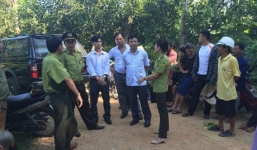 Vụ trăn 'khủng' nặng 40 kg ở chuồng trâu: Người dân phản đối đưa 'trăn thần' đi