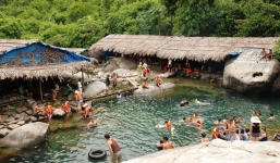 Một du khách tử nạn tại khu du lịch Suối Voi