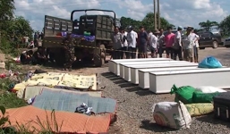 Video: Đưa thi thể nạn nhân vụ tai nạn nổ xe khách về quê nhà