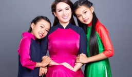 Phi Nhung giúp con nuôi Thiên Ngân đi hát kiếm tiền phụ gia đình