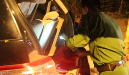 2 băng nhóm đi ôtô hẹn 'huyết chiến' bằng súng, lựu đạn