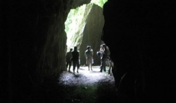 3 phu vàng mắc kẹt dưới hang sâu hàng trăm mét: Hang chứa nhiều khí độc