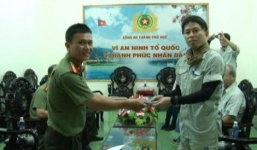 Cán bộ UBND tỉnh nhặt được 5.000 yên Nhật