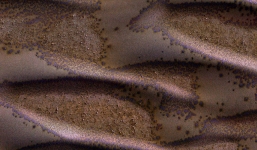 Cận cảnh quá trình rã đông trên những cồn cát sao Hỏa