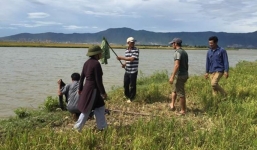 Đi gặt lúa thuê, 2 nam thanh niên chết thảm