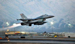 Hai tiêm kích Mỹ đâm nhau khi tuần đêm