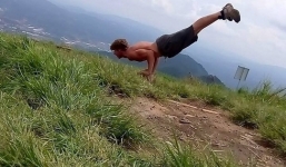 Hình ảnh cuối cùng của du khách Anh tử nạn khi leo núi Fansipan, Sa Pa