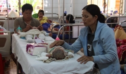 Bị cấm yêu em vợ 13 tuổi, người chồng đổ xăng đốt cả nhà