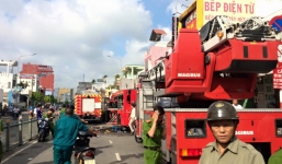 Video: Hiện trường vụ 4 người chết cháy trong căn nhà ở Sài Gòn