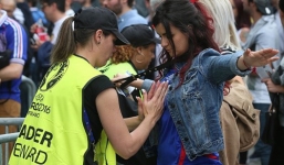 Rời trung tâm báo chí EURO 2016 vì bị dọa đánh bom