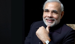 Đấu giá thành công bộ vest có giá trị lên tới gần 700.000 USD