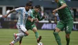 Messi tịt ngòi, Argentina vẫn đè bẹp Bolivia