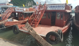  Hơn 2000 du khách mắc kẹt ở Cô Tô do thời tiết xấu