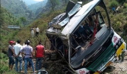 Ấn Độ: Tai nạn xe bus thảm khốc, ít nhất 30 người thiệt mạng