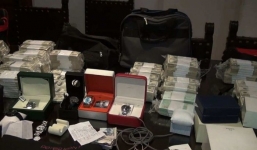 Cựu thứ trưởng Argentina vứt 9 triệu USD vào tu viện