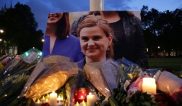 Nữ nghị sỹ Anh thiệt mạng sau khi bị bắn giữa ban ngày