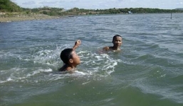 Tắm ao, một học sinh lớp 10 tử vong