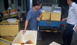 Phát hiện gần 1 tấn thịt bẩn chuẩn bị lên bàn ăn