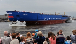 Cận cảnh tàu phá băng hạt nhân lớn nhất thế giới