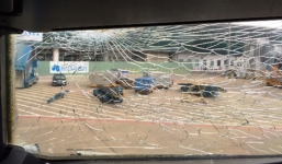 Máy bay Vietnam Airlines chở 184 người bị nứt kính buồng lái