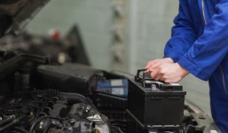 Những bộ phận ôtô dễ “mắc bệnh” trong mùa hè