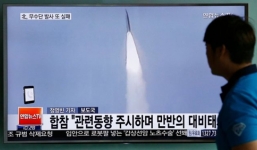 Triều Tiên phóng liên tiếp 2 tên lửa trong sáng nay