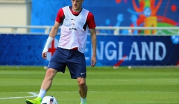 Vardy khiến FA tức giận vì công bố bản bản hợp đồng mới
