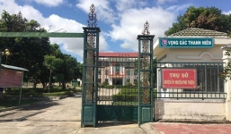 Chủ tịch UBND huyện bao che cho vợ sử dụng bằng đại học giả