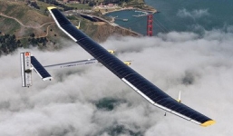 Máy bay năng lượng mặt trời Solar Impulse 2 đã vượt Đại Tây Dương