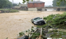 Lũ lụt lịch sử ở Mỹ, Obama ban bố tình trạng thảm họa
