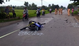 Xe máy tông trực diện xe tải, 3 thanh niên tử vong