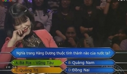 Hoa hậu có cần giỏi tiếng Anh, giáo viên có cần 'biết tuốt'?