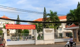 Vụ Huyện ủy Hóc Môn “cấm” cán bộ đi nghỉ mát: Lỗi tại câu từ