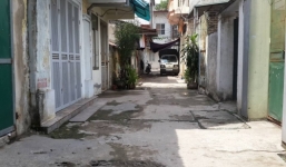 Hà Nội: Chạy vào ngõ cụt, thanh niên bị côn đồ đâm tử vong