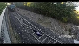 Video: Sao nhí 6 tuổi sở hữu kĩ năng như Ronaldinho