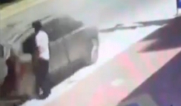 Tài xế suýt bỏ mạng khi bước ra khỏi xe