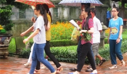 Thời tiết mát mẻ, nhiều nơi có mưa dông trong ngày thi THPT đầu tiên