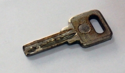 Bình Dương: Gắp chiếc chìa khóa từ bụng bé 22 tháng tuổi