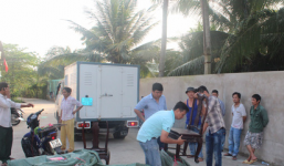 Bị đạp ngã, tên trộm rút súng bắn trả người truy đuổi