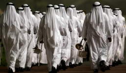 UAE: Không mặc trang phục truyền thống khi đi du lịch vì lo bị nhầm là IS