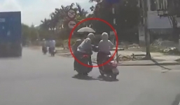 Video: Những vụ cướp giật túi xách trắng trợn trên đường phố