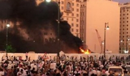 Video: Bom nổ rung chuyển thánh địa Hồi giáo, 9 người thương vong