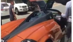 Đại gia Minh “Nhựa” khoe clip lái thử siêu xe “Thần gió” 78 tỷ