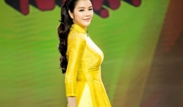 Lý Nhã Kỳ đẹp hút mắt, trổ tài đối đáp linh hoạt trên sân khấu